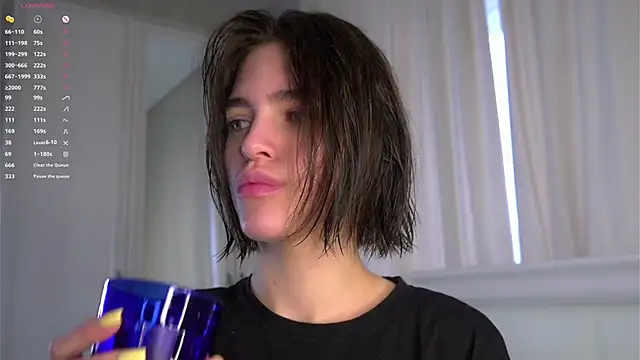 EleneButton online show from 04/10/26, 01:12