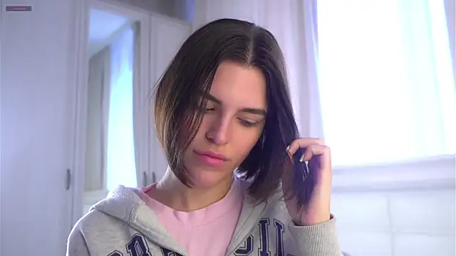 EleneButton online show from 04/11/26, 01:13