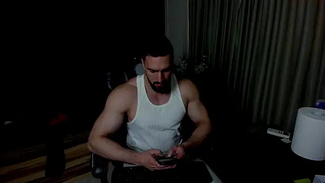 IvanHydee online show from 04/18/26, 04:37