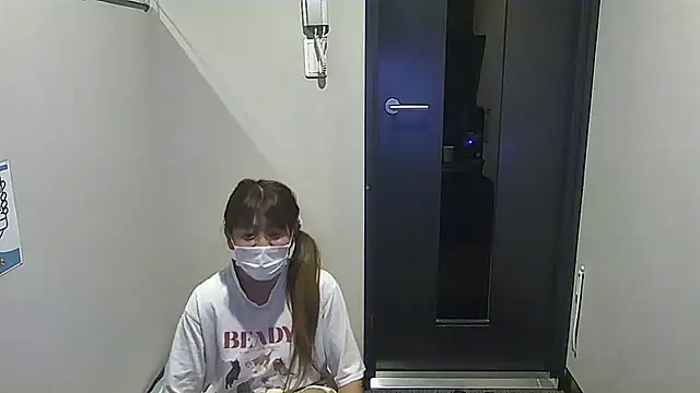 Snapshot of SAKI_saki_01 chatting on 10/10/25, 11:22 SAKI saki 01 online show from 10/10/25, 11:22