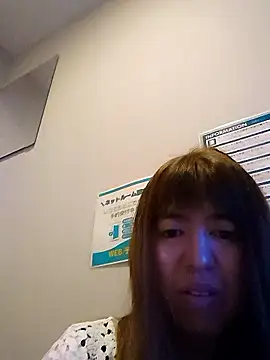 Snapshot of SAKI_saki_01 chatting on 09/14/25, 05:19 SAKI saki 01 online show from 09/14/25, 05:19