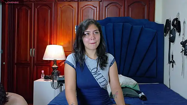 RoxyandAron2 online show from 05/31/26, 01:55