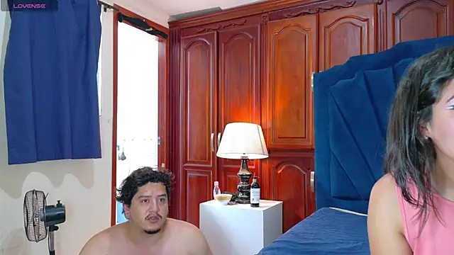RoxyandAron2 online show from 05/31/26, 02:01