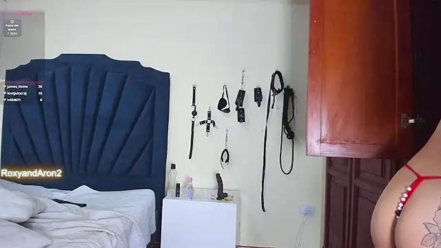 RoxyandAron2 online show from 03/21/26, 09:30