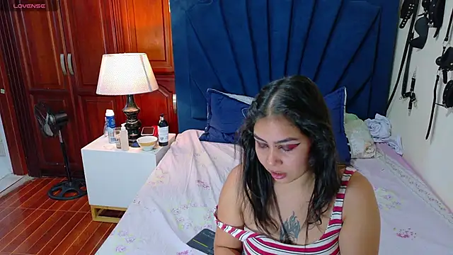 RoxyandAron2 online show from 06/02/26, 12:05