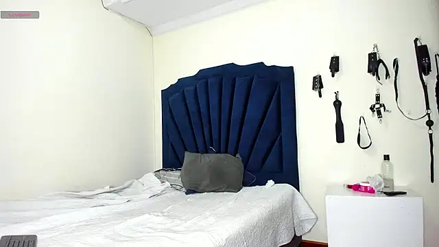 RoxyandAron2 online show from 03/18/26, 01:57