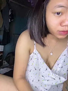 Snapshot of NinaChu chatting on 09/17/25, 03:36 NinaChu online show from 09/17/25, 03:36