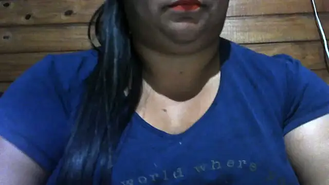 Snapshot of MARRENTINHA34 chatting on 07/17/26, 07:22 MARRENTINHA34 online show from 07/17/26, 07:22