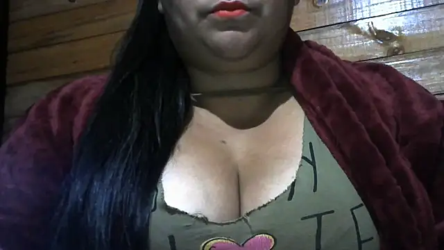 Snapshot of MARRENTINHA34 chatting on 07/04/26, 04:22 MARRENTINHA34 online show from 07/04/26, 04:22