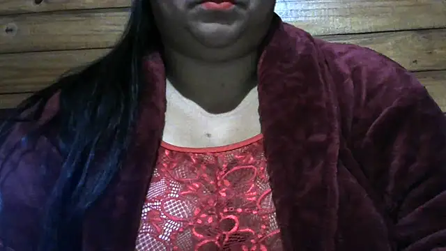 Snapshot of MARRENTINHA34 chatting on 07/05/26, 01:18 MARRENTINHA34 online show from 07/05/26, 01:18