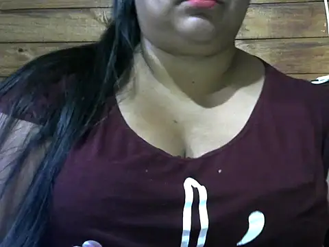 Snapshot of MARRENTINHA34 chatting on 10/02/25, 03:26 MARRENTINHA34 online show from 10/02/25, 03:26