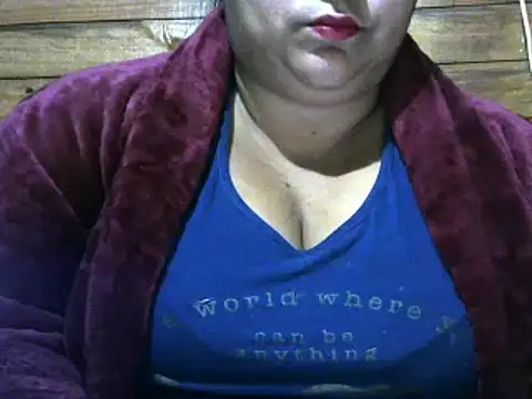Snapshot of MARRENTINHA34 chatting on 09/30/25, 10:05 MARRENTINHA34 online show from 09/30/25, 10:05