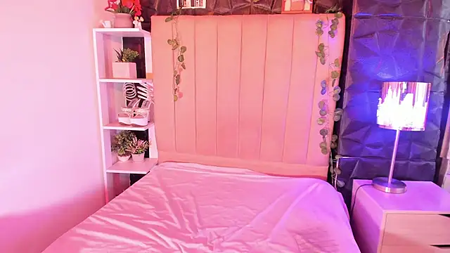 Bonnali lune online show from 02/03/26, 07:52