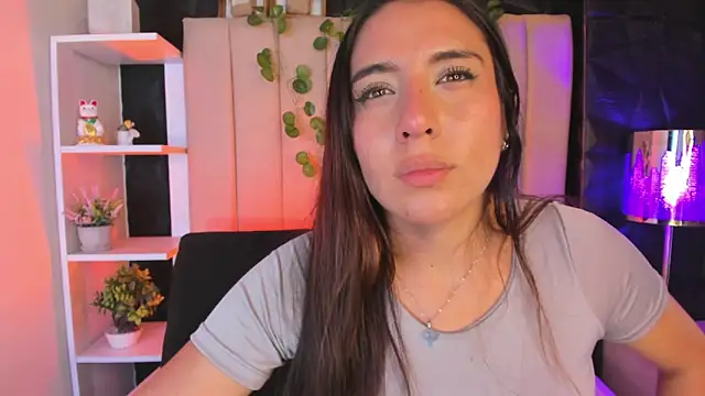 Snapshot of Bonnali_lune chatting on 11/21/25, 11:59 Bonnali lune online show from 11/21/25, 11:59