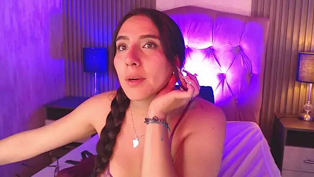 Bonnali lune online show from 02/04/26, 11:11