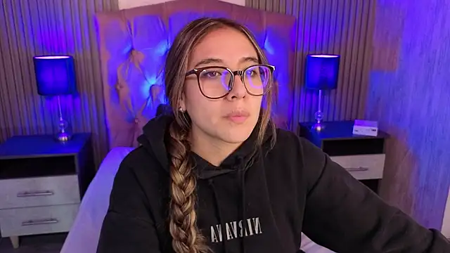 Bonnali lune online show from 02/19/26, 07:33