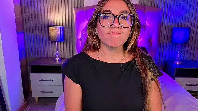 Bonnali lune online show from 04/08/26, 09:05