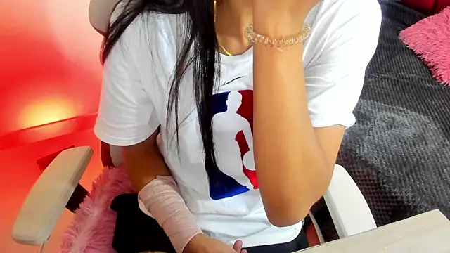 Sheilly brown online show from 10/24/25, 07:24