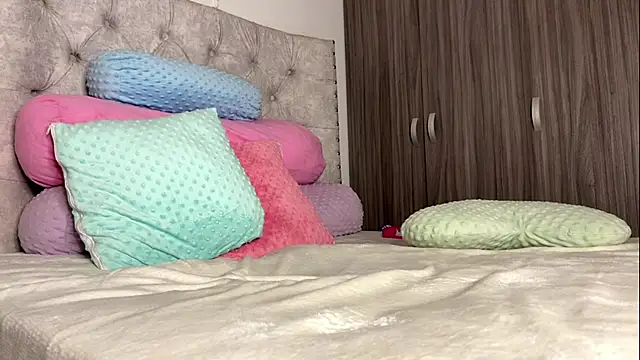 Gabrielatafur online show from 04/01/26, 03:19