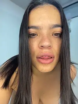 JuanitaMore01 online show from 02/15/26, 08:19