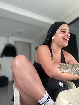 JuanitaMore01 online show from 10/05/25, 09:16