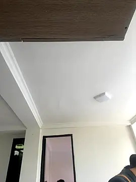 JuanitaMore01 online show from 11/10/25, 07:19