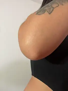 JuanitaMore01 online show from 02/13/26, 09:37