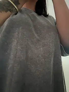 JuanitaMore01 online show from 05/10/26, 08:22