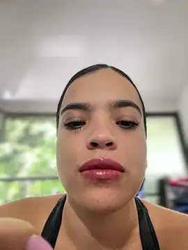 JuanitaMore01 online show from 10/17/25, 05:48