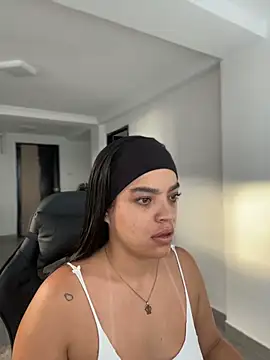 JuanitaMore01 online show from 04/02/26, 10:05