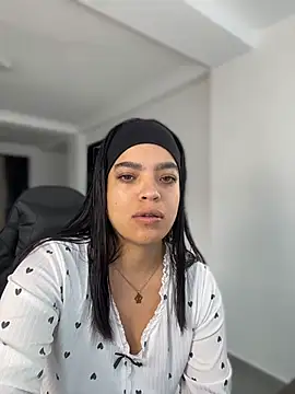 JuanitaMore01 online show from 03/29/26, 07:26