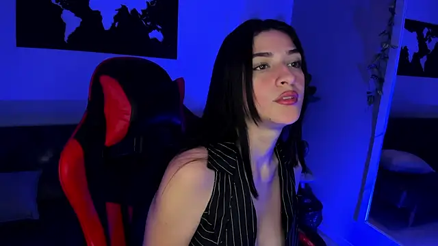 Snapshot of ZoeValencia1 chatting on 10/08/25, 12:50 ZoeValencia1 online show from 10/08/25, 12:50