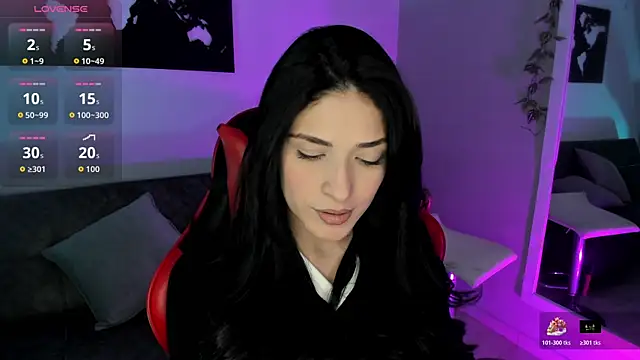 Snapshot of ZoeValencia1 chatting on 12/15/25, 12:11 ZoeValencia1 online show from 12/15/25, 12:11