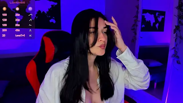 Snapshot of ZoeValencia1 chatting on 10/25/25, 12:39 ZoeValencia1 online show from 10/25/25, 12:39