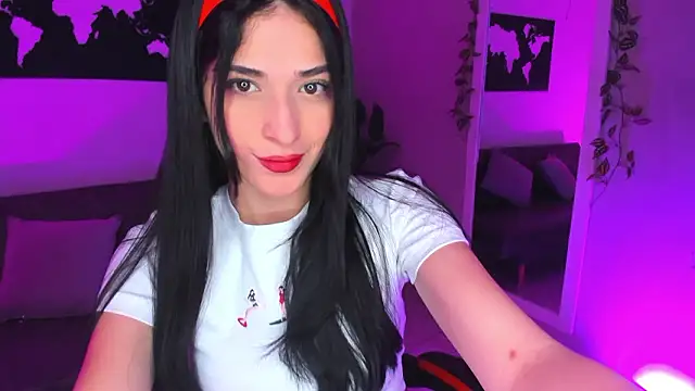 Snapshot of ZoeValencia1 chatting on 02/03/26, 12:10 ZoeValencia1 online show from 02/03/26, 12:10