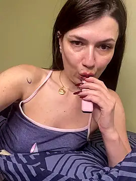 Cute Erika online show from 12/13/25, 08:04