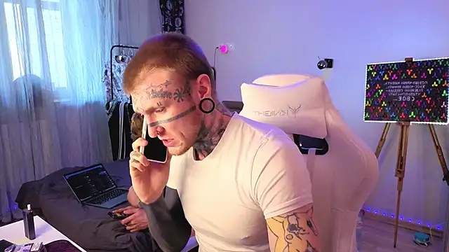 callmealexthx online show from 04/02/26, 12:01