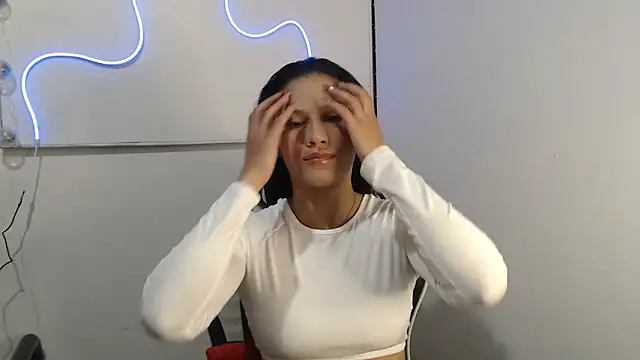 JessGarcia online show from 11/24/25, 04:29