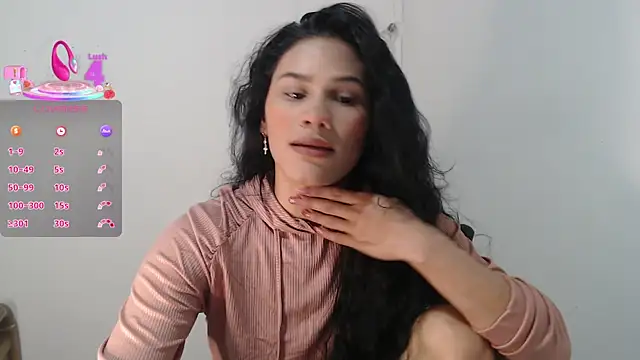 Snapshot of JessGarcia chatting on 10/13/25, 04:08 JessGarcia online show from 10/13/25, 04:08