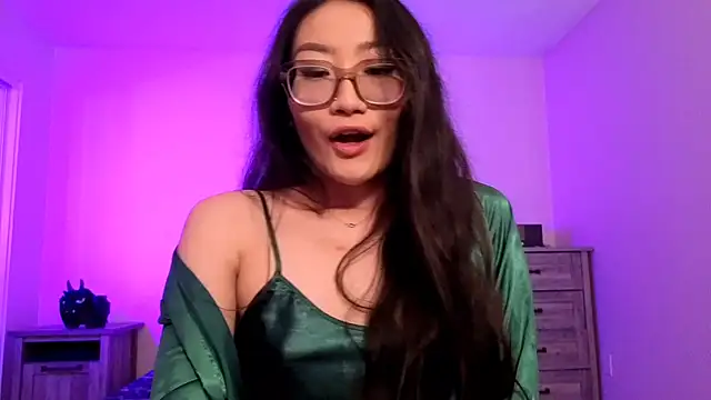 Aliciaz3 online show from 09/27/25, 05:08