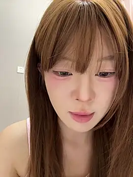 EnEn xiaobao online show from 12/19/25, 12:40