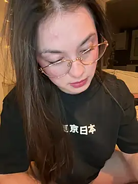 liloush   online show from 03/29/26, 07:48