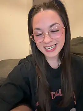 liloush   online show from 04/01/26, 08:17