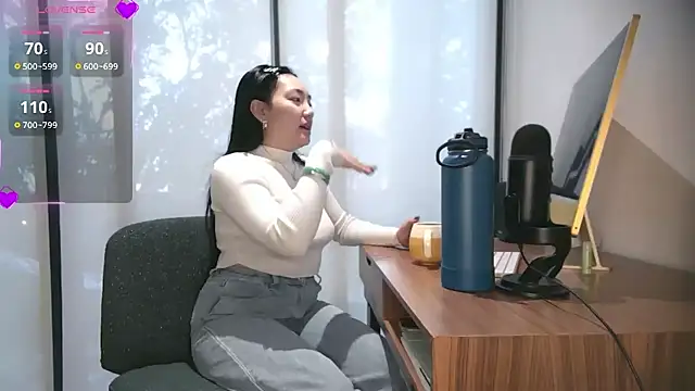 yuzhara online show from 11/11/25, 02:23