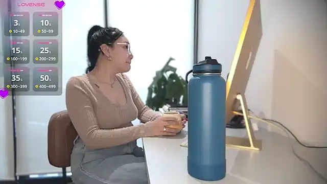 yuzhara online show from 09/29/25, 03:28