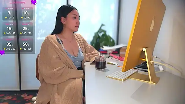 yuzhara online show from 10/16/25, 02:14