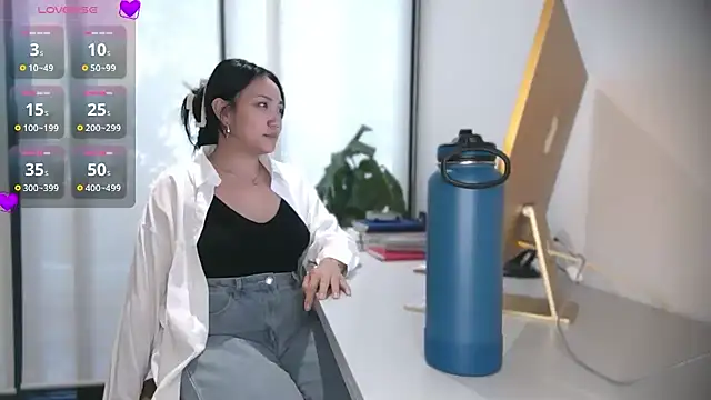 yuzhara online show from 09/25/25, 03:18