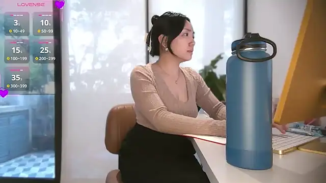 yuzhara online show from 09/10/25, 03:22