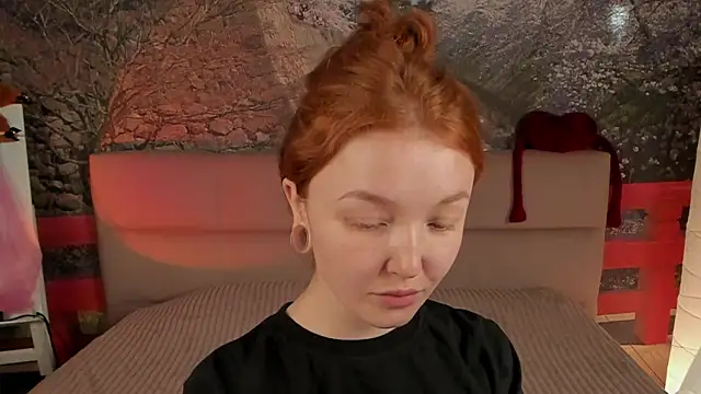 EmyRosaly online show from 11/28/25, 07:19