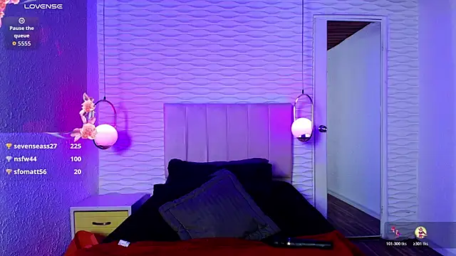 Snapshot of ly_lulu chatting on 11/11/25, 07:08 ly lulu online show from 11/11/25, 07:08